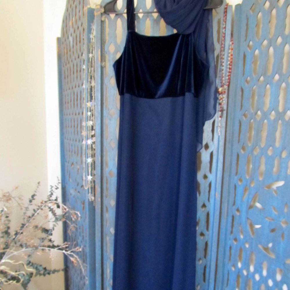 Navy Blue Chiffon and Velvet Prom/Evening Dress.
